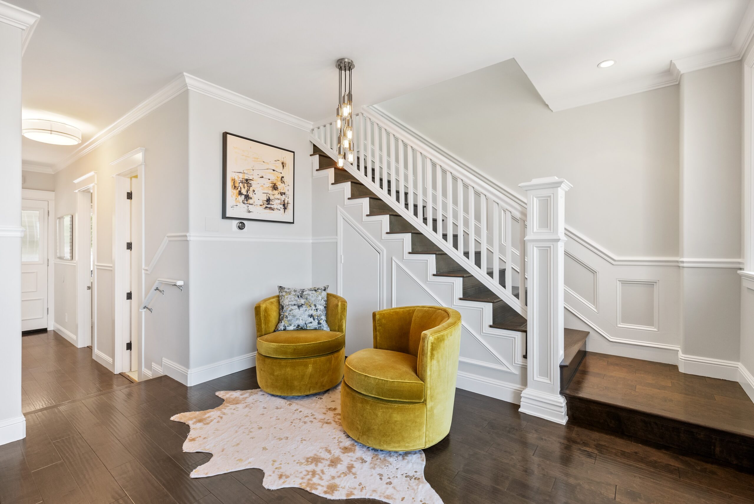 A photograph of a property entranceway and stairs as an example of a real estate agent side job